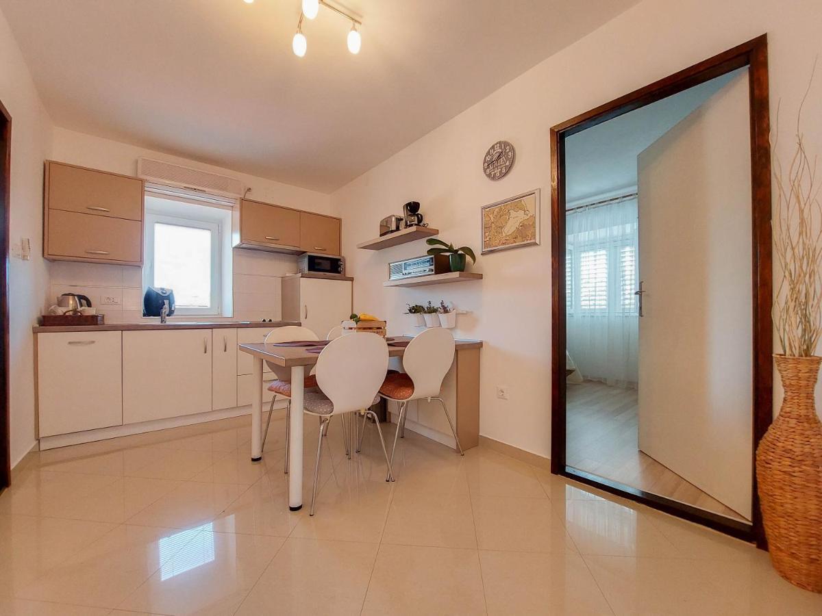 Apartment Marino Čižići Екстериор снимка